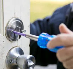 City Locksmith Store Essington, PA 610-235-0676 City Locksmith Store Essington, PA 610-235-0676 - 12-Changing-Locks